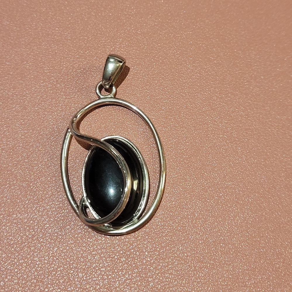 Lia sophia silver and black pendant